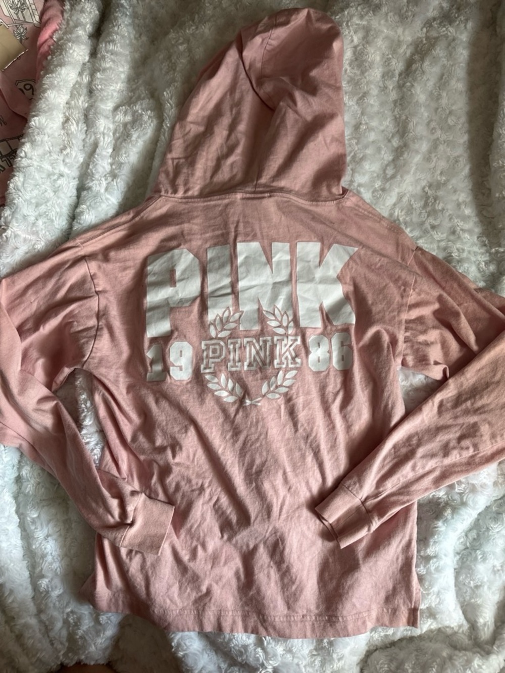 Victoria’s Secret pink long sleeve hooded tee - Picture 5 of 5
